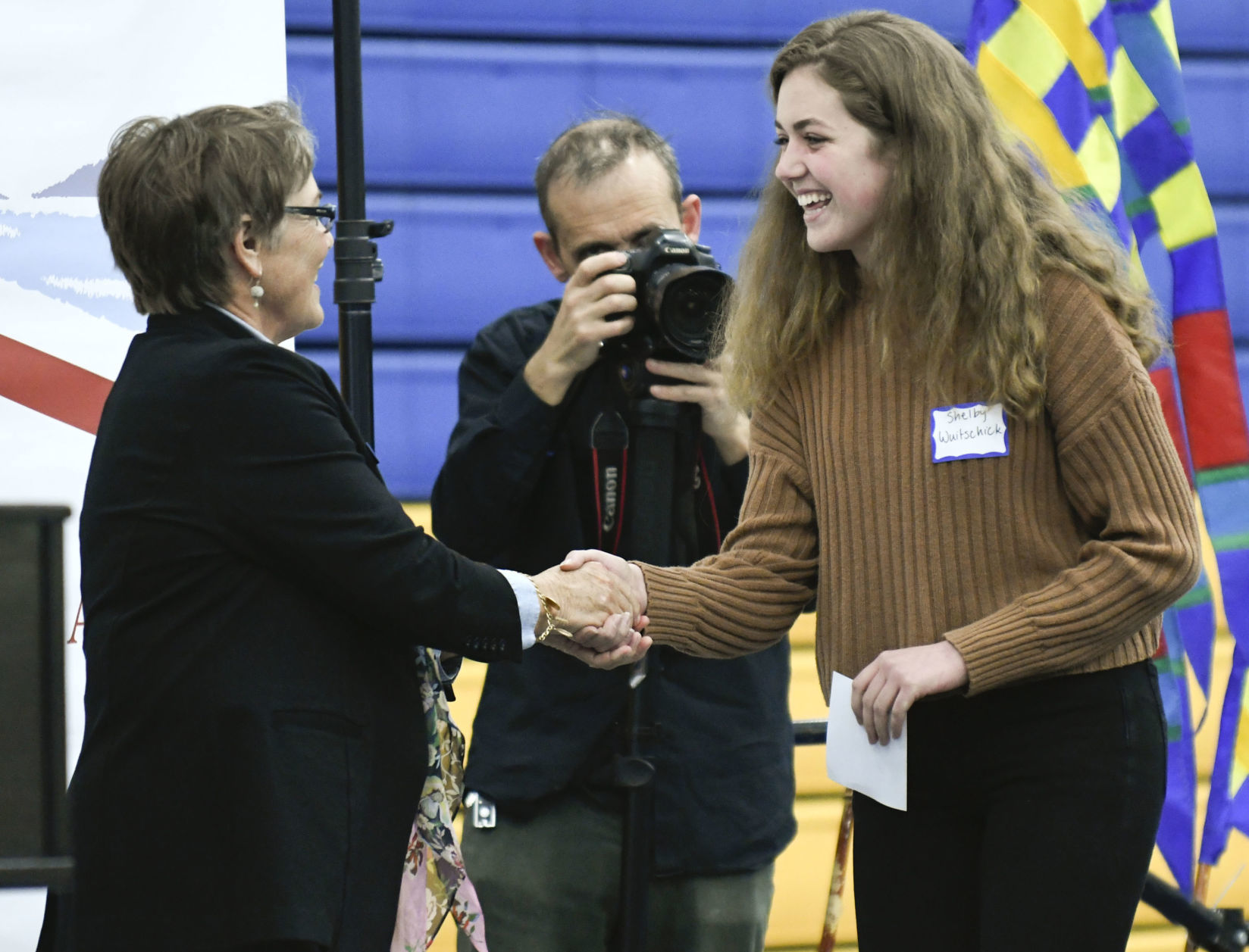 052119 Scholarship awards 09.jpg